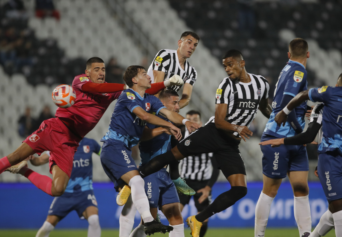 Partizan ubedljiv protiv oslabljenih Nišlija (VIDEO)