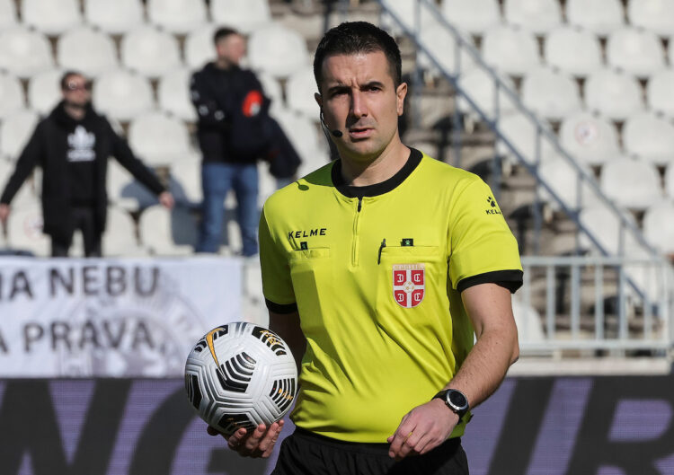 Nišlija Aleksandar Živković sudi 169. "večiti derbi"