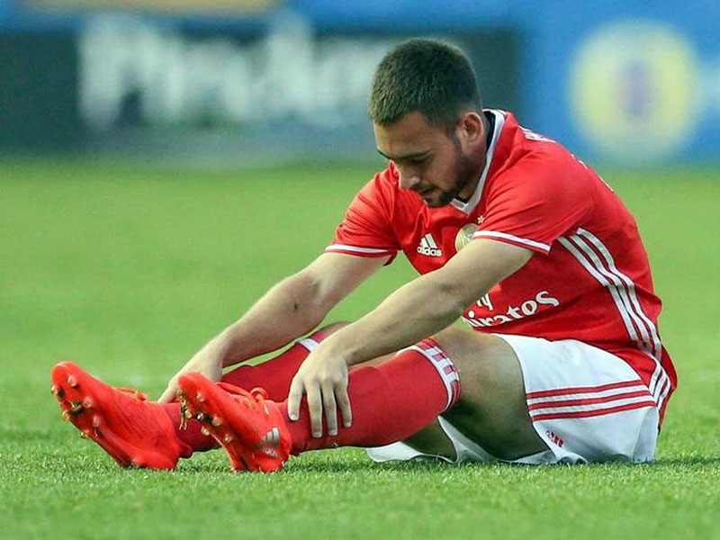 Andrija Živković isključen zbog dve opomene u samo 120 sekundi! (VIDEO)