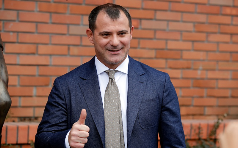 Dejan Stanković donirao respiratore i medicinsku opremu Srbiji