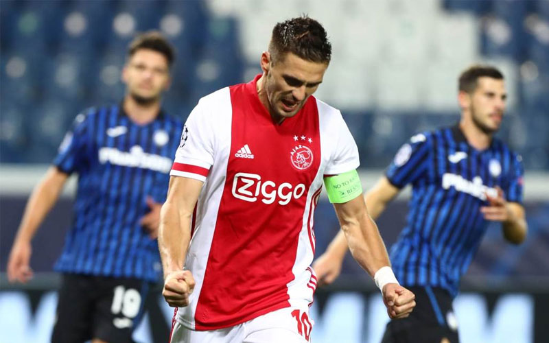 Gol Tadića sa penala, Ajaks ispustio 2:0 protiv Atalante! (VIDEO)