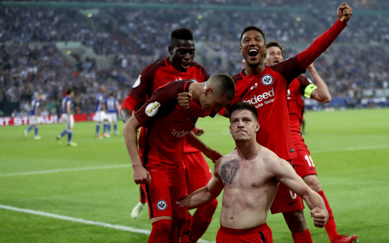 Luka Jović evrogolom odveo Ajntraht u finale nemačkog Kupa! (VIDEO)