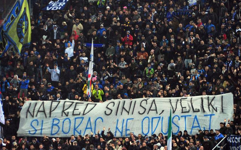 Navijači Intera pružili podršku Mihajloviću transparentom na srpskom jeziku (FOTO/VIDEO)