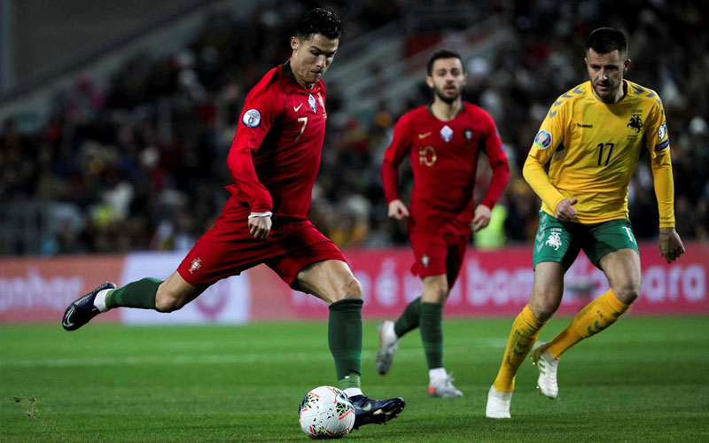 Ronaldo het-trikom udaljio Srbiju od EP (VIDEO)