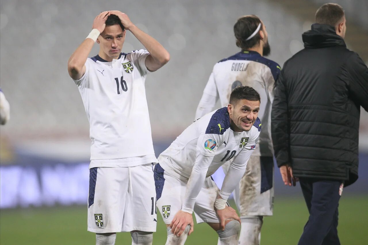 Tadić: Teško je sad pričati o bilo čemu. Ostaje veliki žal (VIDEO)