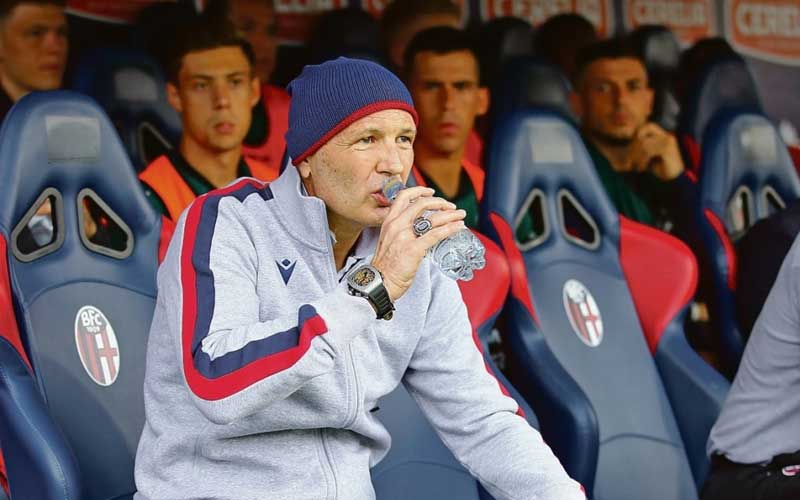 Mihajlović u bolnici na antivirusnoj terapiji